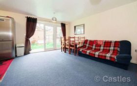 2 bedroom Flat to re...